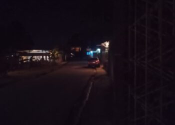 Habitantes piden que solventen el problema del alumbrado público