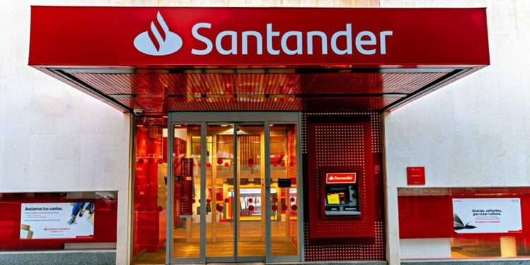 Santander está trabajando con otras entidades bancarias para recuperar el dinero