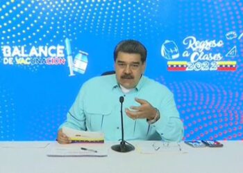 Evalúan retorno al esquema 7+7 ante posibles contagios