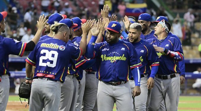 Magallanes derrotó a Puerto Rico y está en la pelea 1 Magallanes 4 1