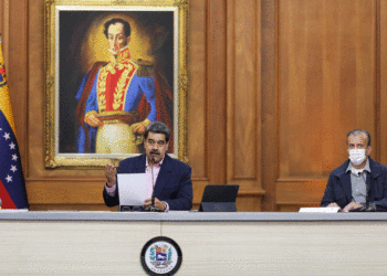 Nicolás Maduro llama a fortalecer mecanismos de vacunación contra el Covid-19