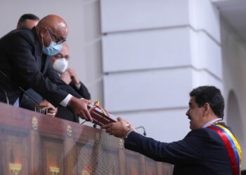 Presidente Maduro presenta ante la AN Plan 2022-2030