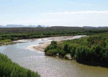 Río Bravo ubicado en la frontera de Estados Unidos y México.