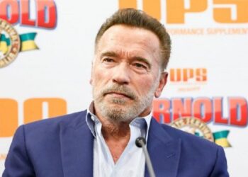 Arnold Schwarzenegger provocó accidente