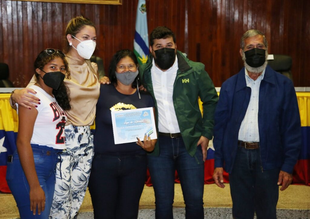 Gobernación y alcaldía de Maturín condecoran a deportistas monaguenses 3 baeecef8 5a7a 4451 b159 fb675321fe4a