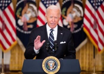 Fuertes incendios se deben al cambio climático, aseguró Biden