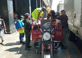Desinfectó las oficinas de la AN