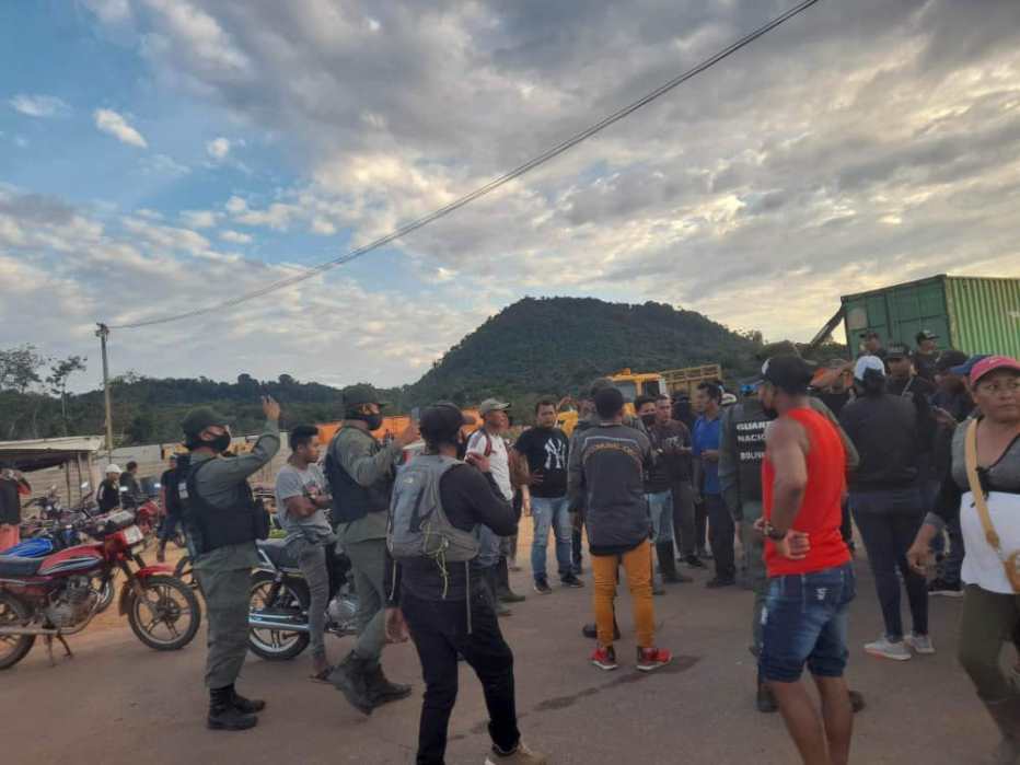 comunidades indigenas denuncian agresiones por grupos armados en el estado bolivar 92541