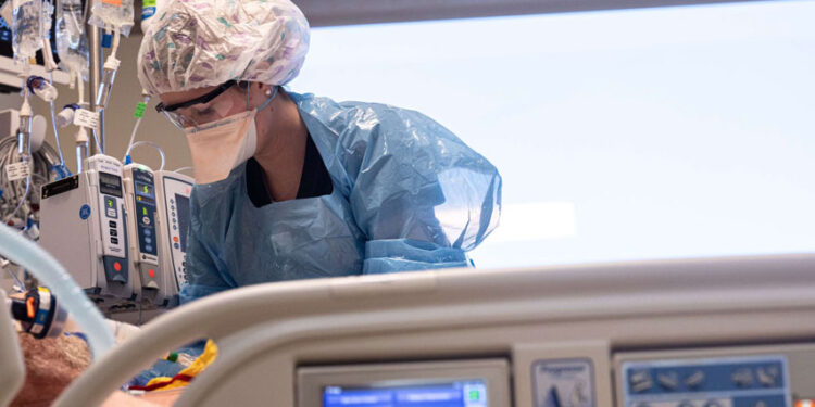 OMS: El mundo marca nuevo récord de contagios diarios con 3,4 millones