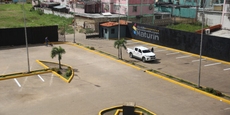 Alcaldía de Maturín retiró 2.8 toneladas de desechos sólidos en 8 mercados municipales 1 Mejoras en el mercado municipal Los Bloques en Maturín.