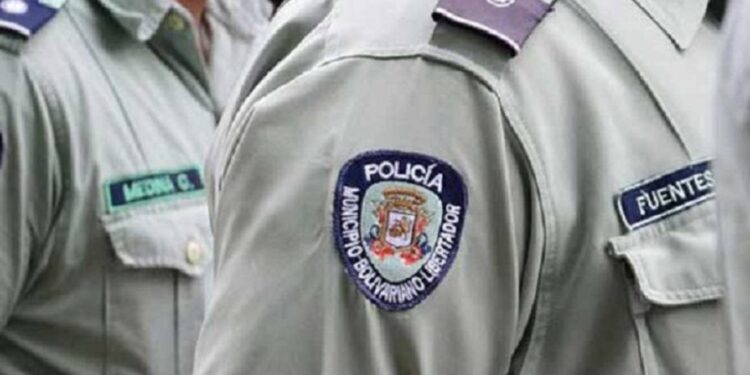 Policaracas asesinó a su esposa y luego se quito la vida 1 Luego de asesinar a su esposa, se quitó la vida
