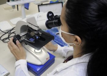 Evalúan comportamiento inmune de Covid-19 en niños