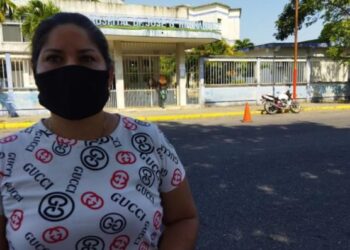 Raelia Oberto, madre del niño.