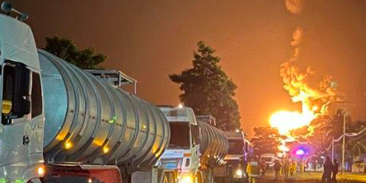 Comisión presidencial denuncia ataque contra distribuidor de combustible 1 Comisión presidencial denuncia ataque contra distribuidor de combustible