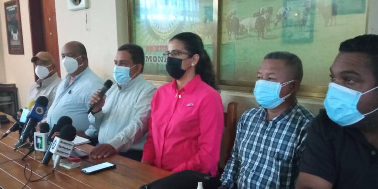 En Monagas Gremio ganadero se unen a la campaña de vacunación contra la fiebre aftosa 1 La información fue dada a conocer desde las instalaciones de Confagan Monagas.