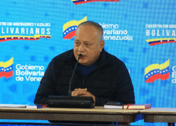Diosdado Cabello catalogó de "traidor" a quienes llaman a invasión