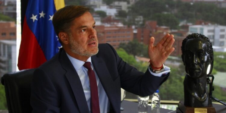 Venezuela rechaza acusaciones de Colombia