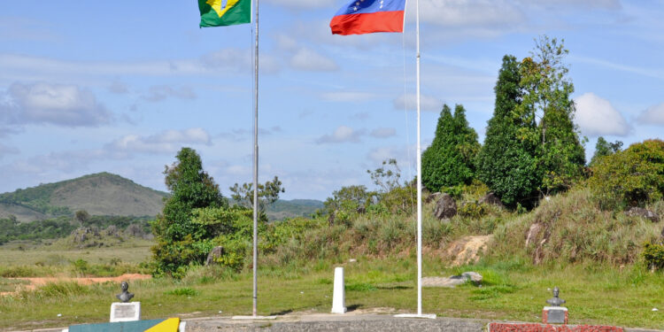 Venezuela reabrirá la frontera con Brasil por Santa Elena de Uairén 1 Este jueves la reapertura de la frontera de Venezuela con Brasil.