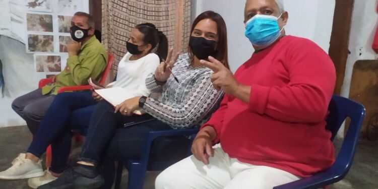 La Vega: realizaron foro de Comunicación Popular y Redes Sociales 1 Participantes realizaron propuestas, críticas y autocríticas en relación a la Comunicación Popular