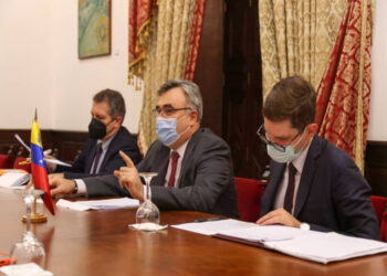 Rusia y Venezuela revisan temas en el ámbito multilateral