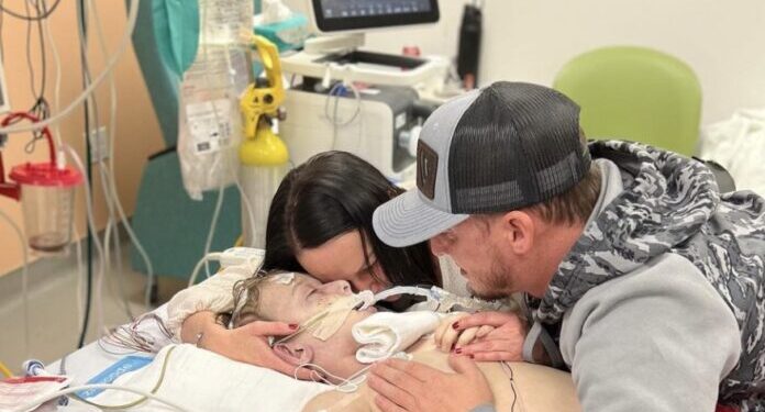 Padres se despiden de su hijo de 12 años que se suicida por bullying 1 bulilling muertes 696x476 1