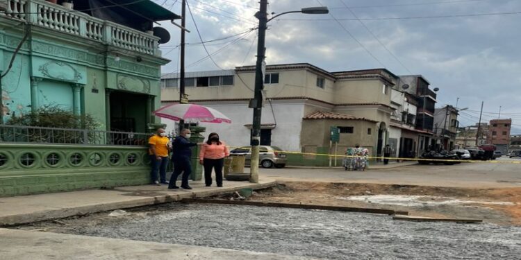 Avanza reparación de colector "Los Flores" en Caracas