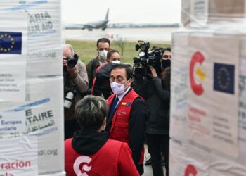 La ayuda humanitaria de Estados Unidos a Ucrania asciende a casi 405 millones de dólares.