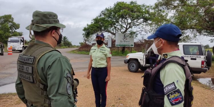 Comandante de la Zodi Monagas inspeccionó puntos de control móviles durante asueto de carnaval 1 La inspección se realizó en todos los Puntos de Control Móviles instalados.