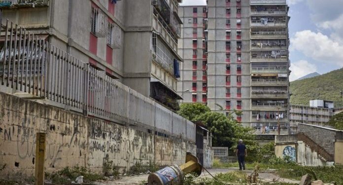 Violó, mató y fingió el suicidio de su hijastra en Guarenas 1 femicidio violacion mencadeleoni ninade12anos 8feb2022 937x625 1 696x464 1