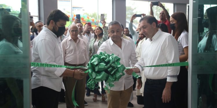 Gobernador Luna: Nueva sede de supermercado dinamiza la economía de Monagas 1 6c9efacf b227 4a12 a8a9 adc0fa54c469