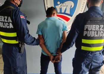 Detenido sospechoso de matar a 2 personas a machetazos