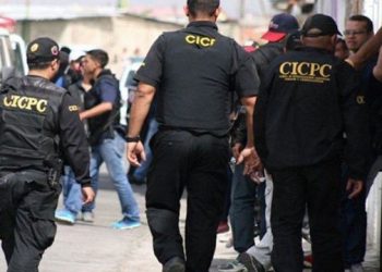 Se presume habrían abusado de la víctima en los últimos tres años.