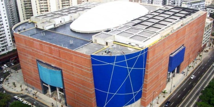 Sambil de Candelaria vuelve a sus dueños, tras haber sido expropiado 1 La infraestructura fue recuperada por sus dueños.