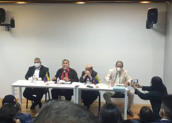 Presidente del INEA y voceros de la actividad