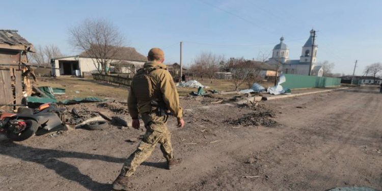 Rusia retiró parte de tropas de Kiev y se centrará en el Donbás 1 KIEV 1