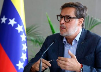 Gobierno de Venezuela asegura que es aliado de Rusia pero puede hacer negocios con EE.UU