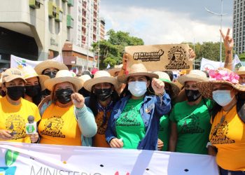 Mujeres trabajadoras del Ministerio del Poder Popular de Agricultura Urbana.