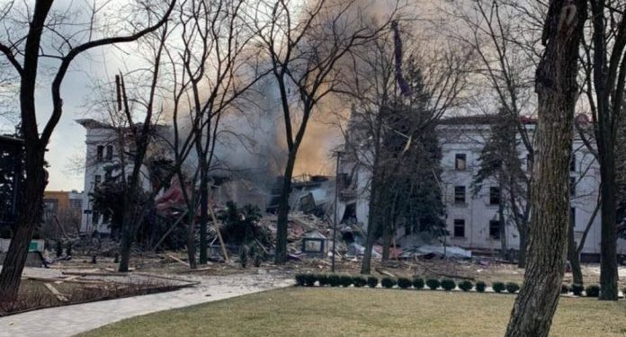 Rusia bombardeó teatro de Mariúpol 1 WhatsApp Image 2022 03 16 at 6.32.06 PM e1647451966847 696x381 1