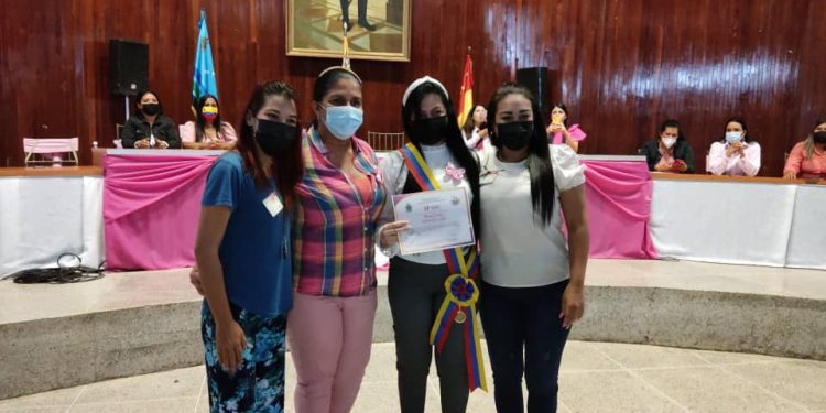 Monagas: Mujeres en su día fueron homenajeadas con la entrega de reconocimientos en sesión especial parlamentaria 1 Más de 100 mujeres del estado Monagas fueron reconocidas.