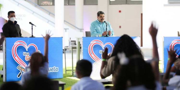 clases Venezuela Nicolas Maduro