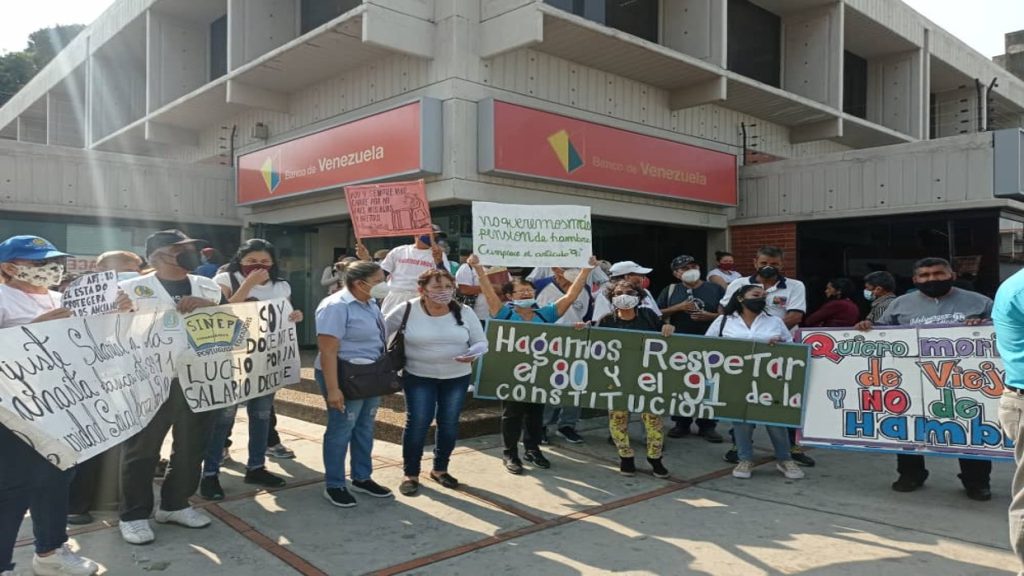 Docentes protestan contra nueva tabla salarial en Venezuela