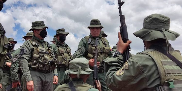 M/G Félix Osorio realiza visita institucional a las instalaciones de la 32 Brigada de Caribe en Monagas