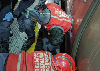 Herido al caer a las vía férrea del Metro de Caracas