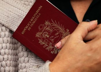 Emisión de pasaportes "Express".