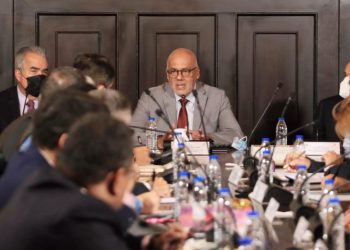 El diputado indicó que hay un reformateo del diálogo en México