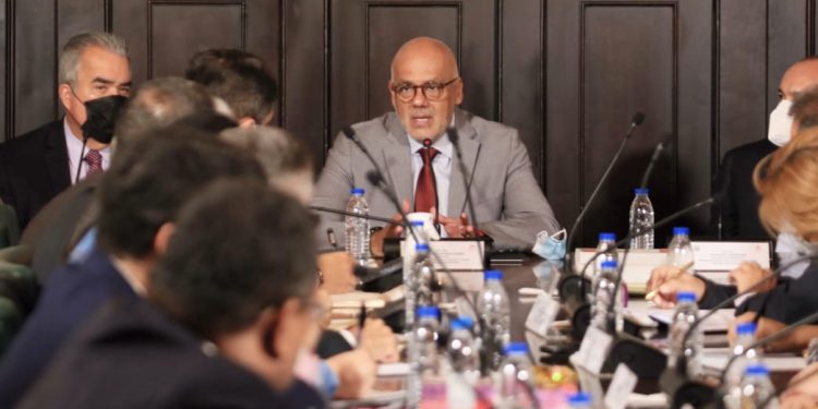 Jorge Rodríguez exigió un diálogo "inclusivo" ante las negociaciones de México 1 El diputado indicó que hay un reformateo del diálogo en México