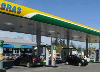 Lula atribuye a Balsonoro crisis del combustible en Brasil