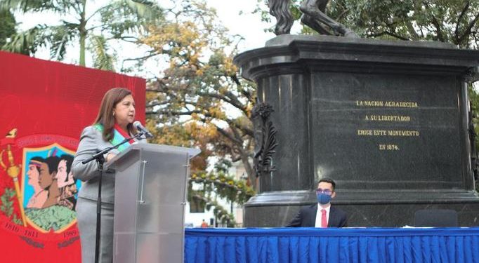 Alcaldesa Carmen Meléndez afirma que los nuevos símbolos patrios de Caracas reivindican la historia 1 FQqosIFXsAAlOl1 1
