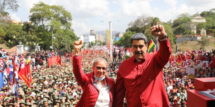 Maduro: hace 20 años el pueblo derrotó el golpe del imperialismo 1 el presidente nicolas maduro, hizo presencia en la gran marcha.