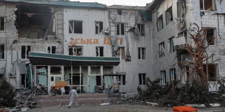 Bombardeos rusos destruyeron 21 clínicas en Ucrania 1 Nuevo proyecto 37 1 1